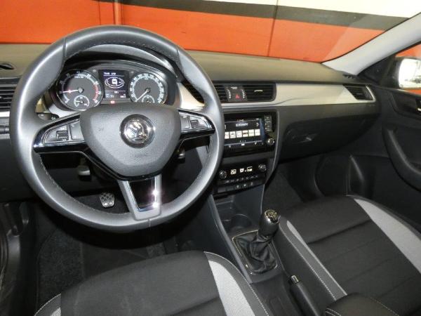Spaceback 1.0 TSI 95CV Ambition 9